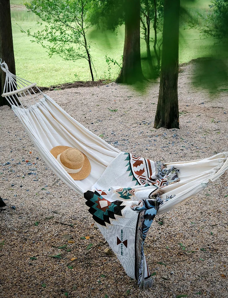 Portable Camping Hammock Outdoor Swing Anti-Tip Travel Hanging Bed Lightweight Nylon Hammock for Camping Hiking Garden